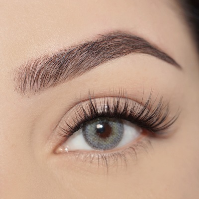 Do you sleep with lash extensions in Islamabad?