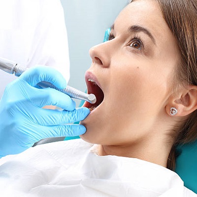 Can a 20-year-old root canal get infected?